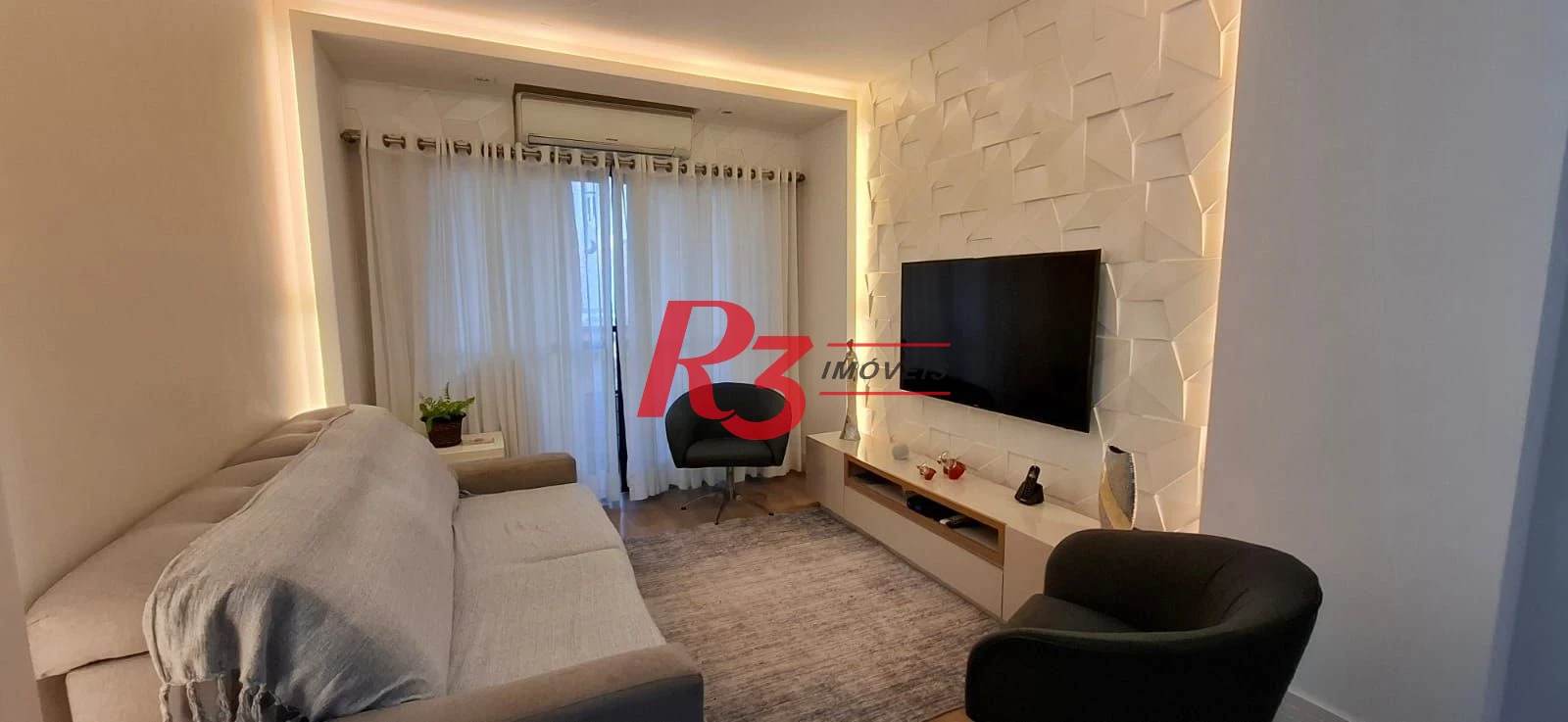 Apartamento com 2 dormitórios à venda, 104 m² por R$ 690.000,00 - Marapé - Santos/SP