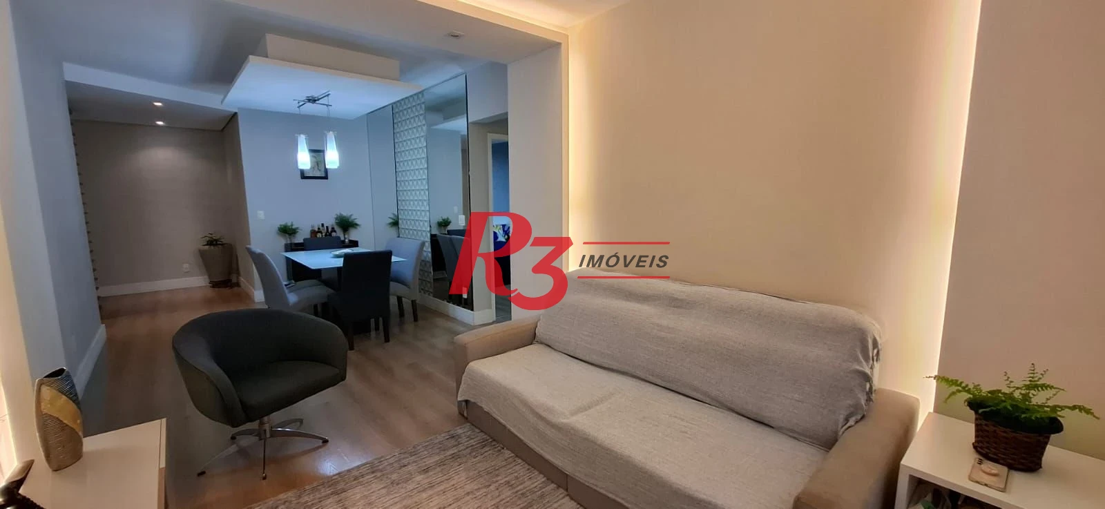 Apartamento com 2 dormitórios à venda, 104 m² por R$ 690.000,00 - Marapé - Santos/SP