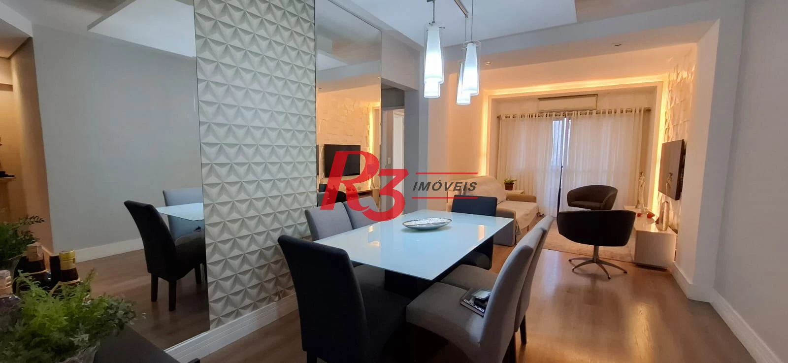 Apartamento com 2 dormitórios à venda, 104 m² por R$ 690.000,00 - Marapé - Santos/SP