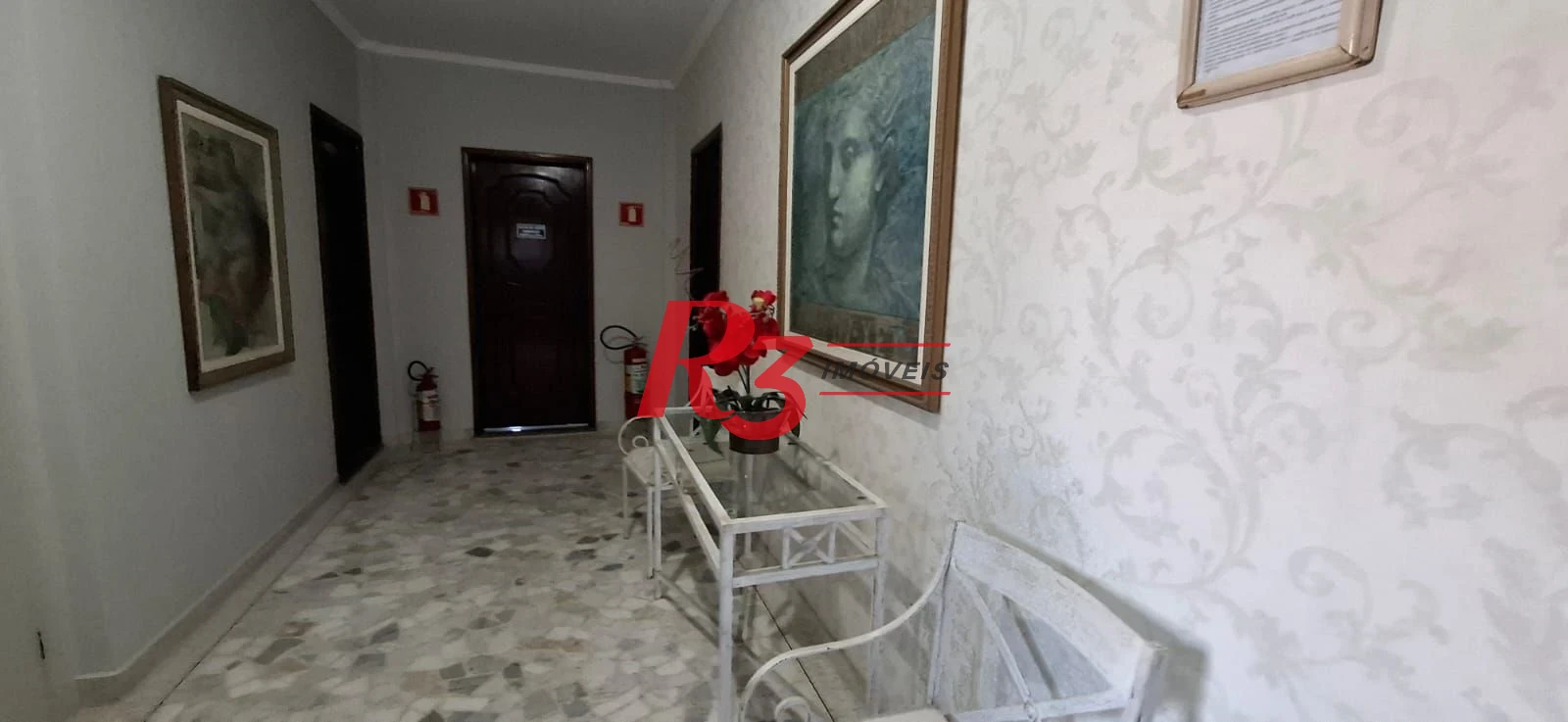 Apartamento com 2 dormitórios à venda, 104 m² por R$ 692.000,00 - Marapé - Santos/SP