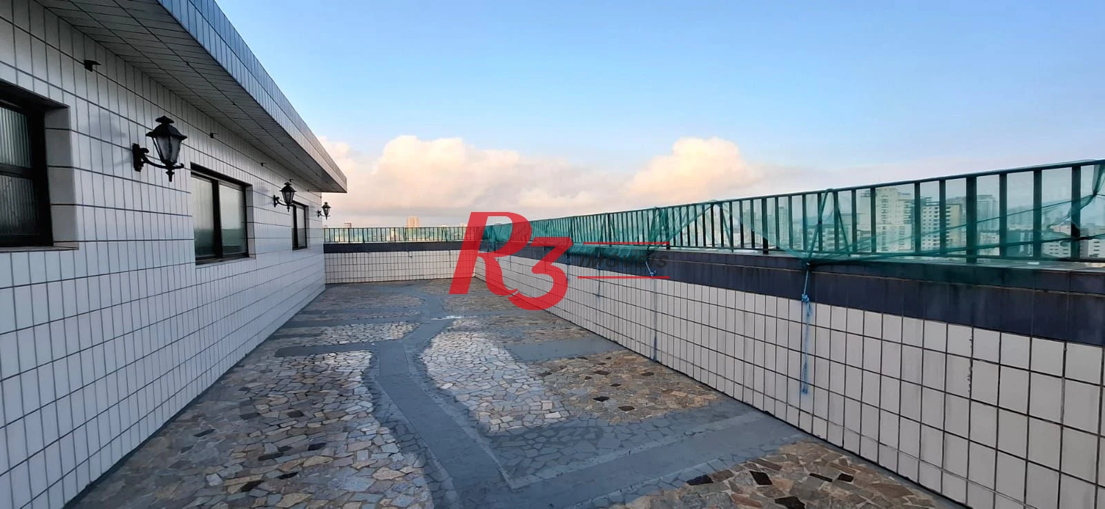 Apartamento com 2 dormitórios à venda, 104 m² por R$ 692.000,00 - Marapé - Santos/SP