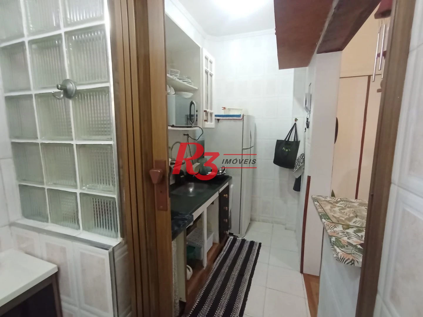 Kitnet com 1 dormitório à venda, 32 m² por R$ 340.500,00 - Ponta da Praia - Santos/SP
