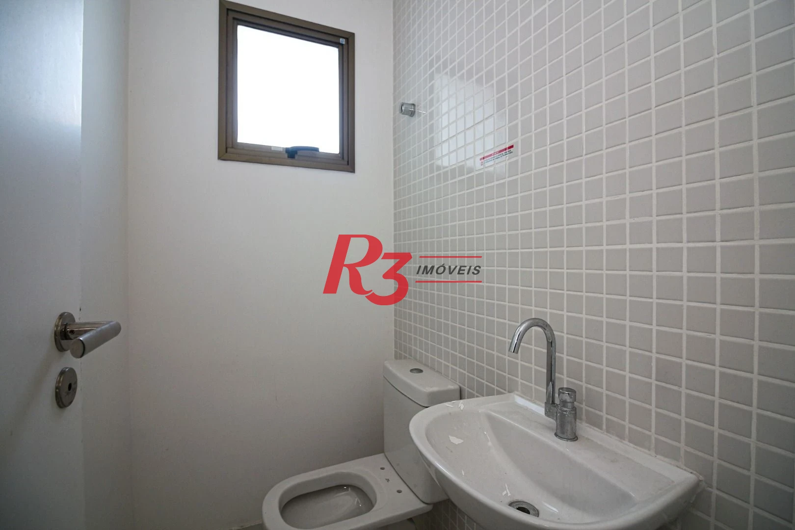 Sala, 66 m² - venda por R$ 320.000,00 ou aluguel por R$ 3.000,00/mês - Valongo - Santos/SP