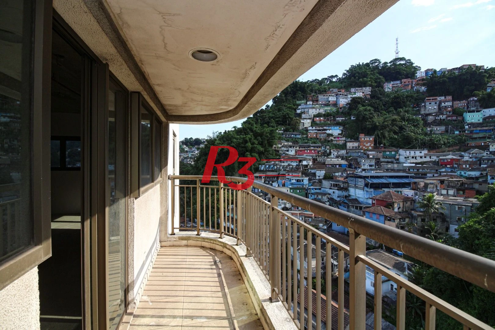Sala, 66 m² - venda por R$ 320.000,00 ou aluguel por R$ 3.000,00/mês - Valongo - Santos/SP