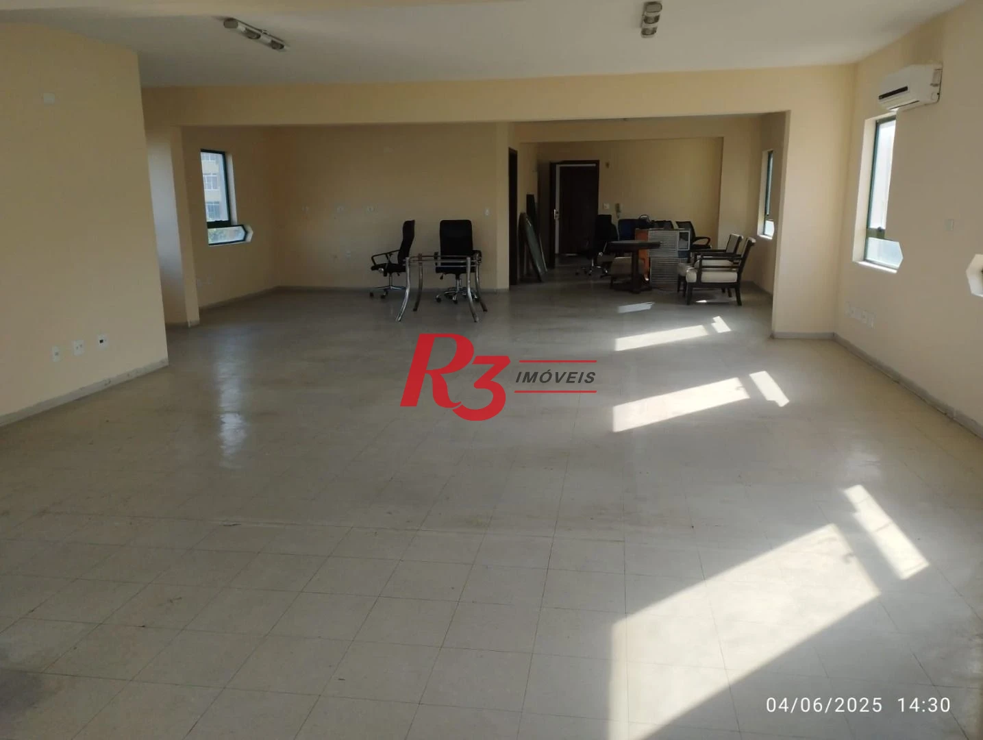 Sala para alugar, 113 m² por R$ 4.500,00/mês - Vila Mathias - Santos/SP