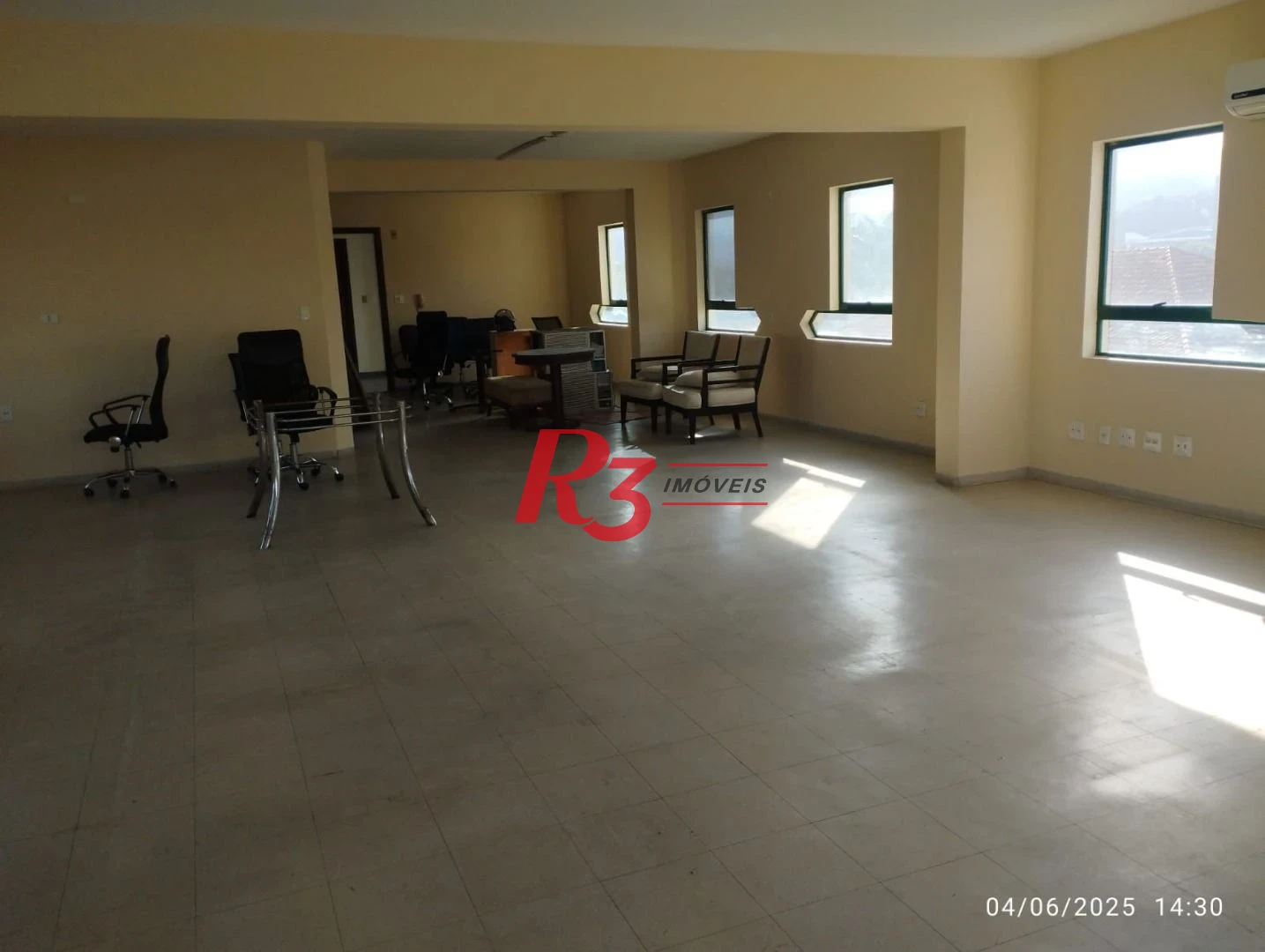 Sala para alugar, 113 m² por R$ 4.500,00/mês - Vila Mathias - Santos/SP