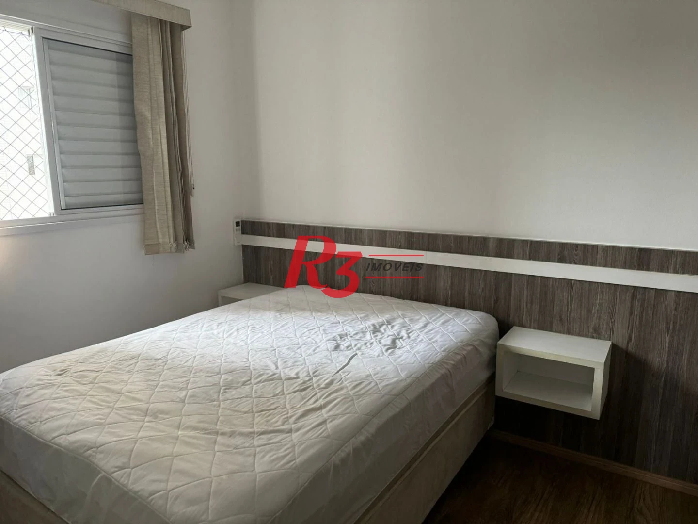 Apartamento com 3 dormitórios à venda, 77 m² por R$ 650.000,00 - Ponta da Praia - Santos/SP