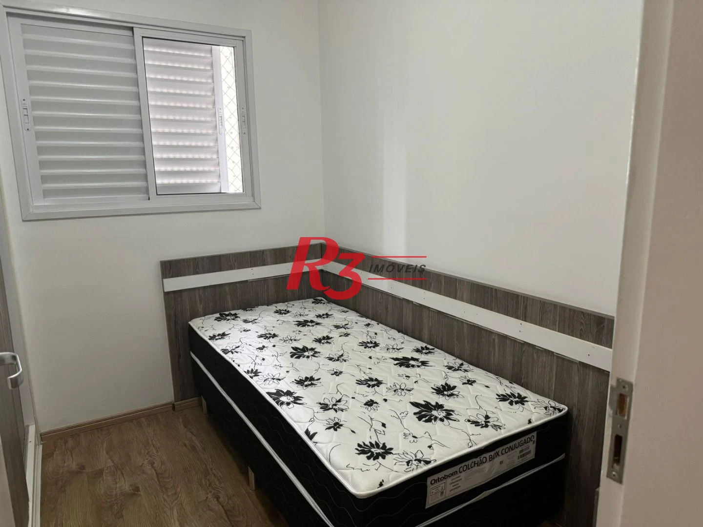 Apartamento com 3 dormitórios à venda, 77 m² por R$ 650.000,00 - Ponta da Praia - Santos/SP