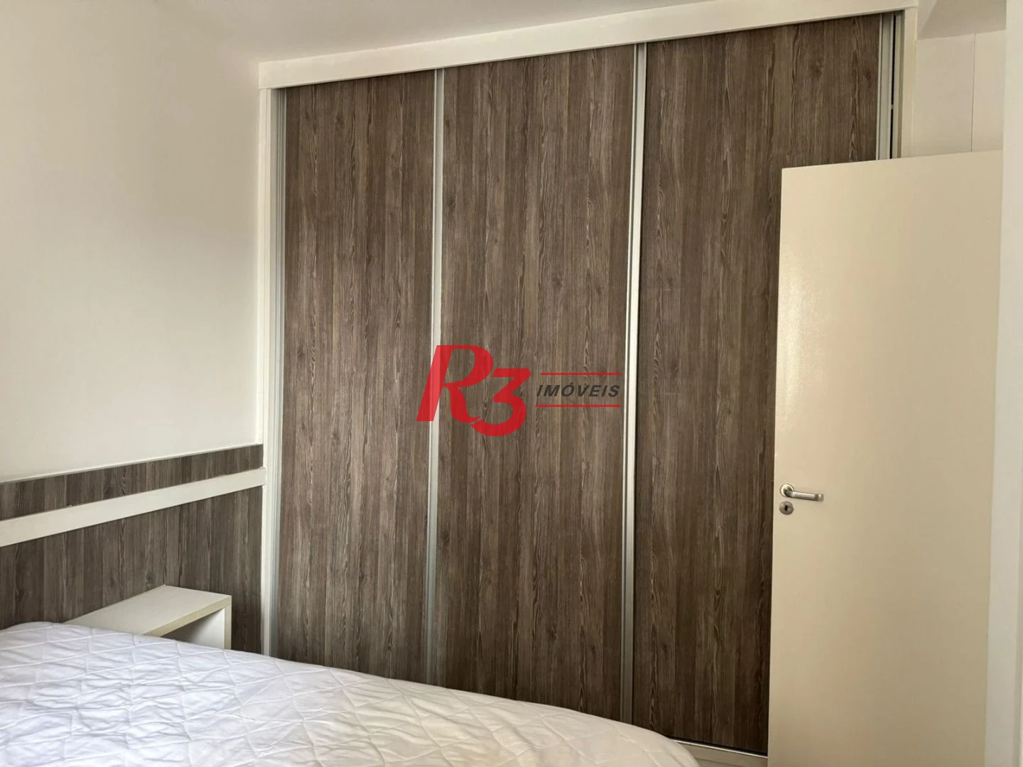 Apartamento com 3 dormitórios à venda, 77 m² por R$ 650.000,00 - Ponta da Praia - Santos/SP