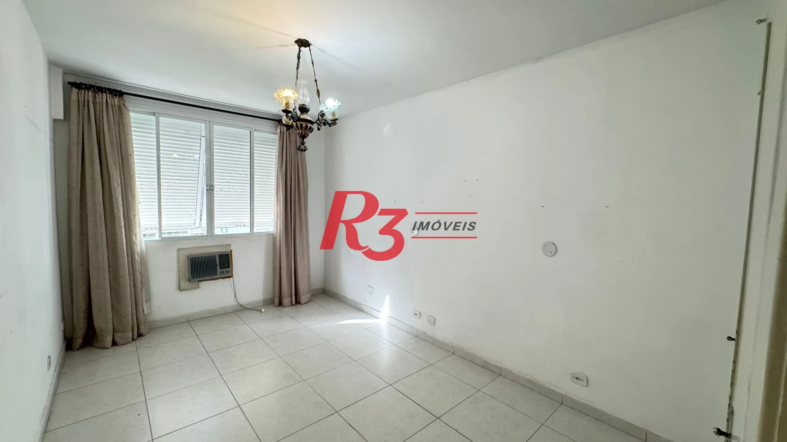 Apartamento com 3 dormitórios para alugar, 140 m² por R$ 4.594,07/mês - Gonzaga - Santos/SP