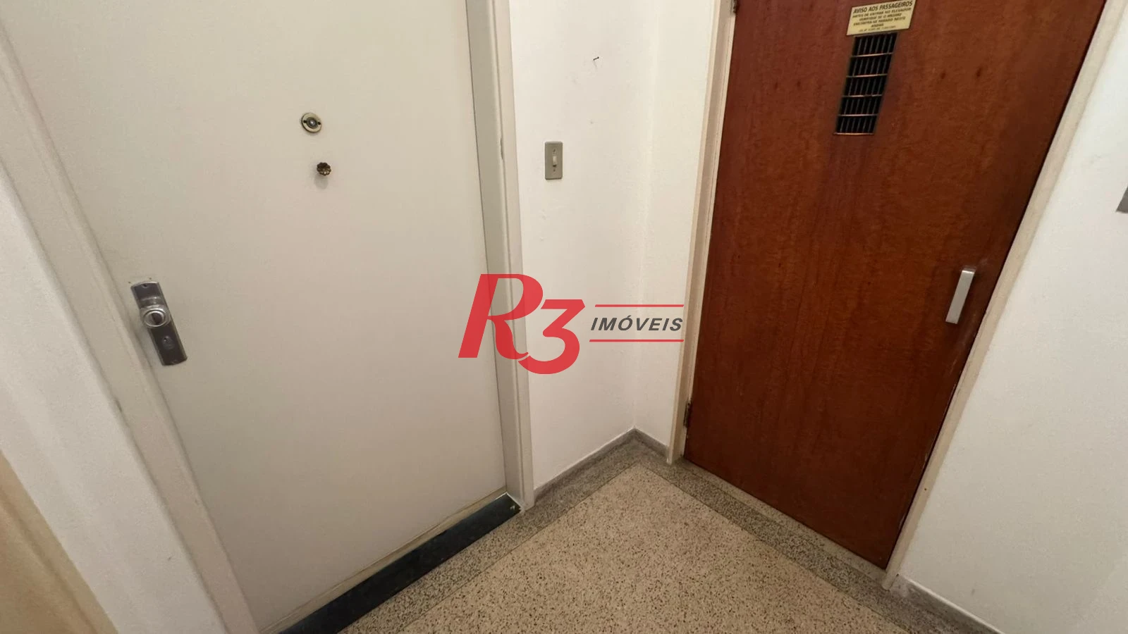 Apartamento com 3 dormitórios para alugar, 140 m² por R$ 4.594,07/mês - Gonzaga - Santos/SP