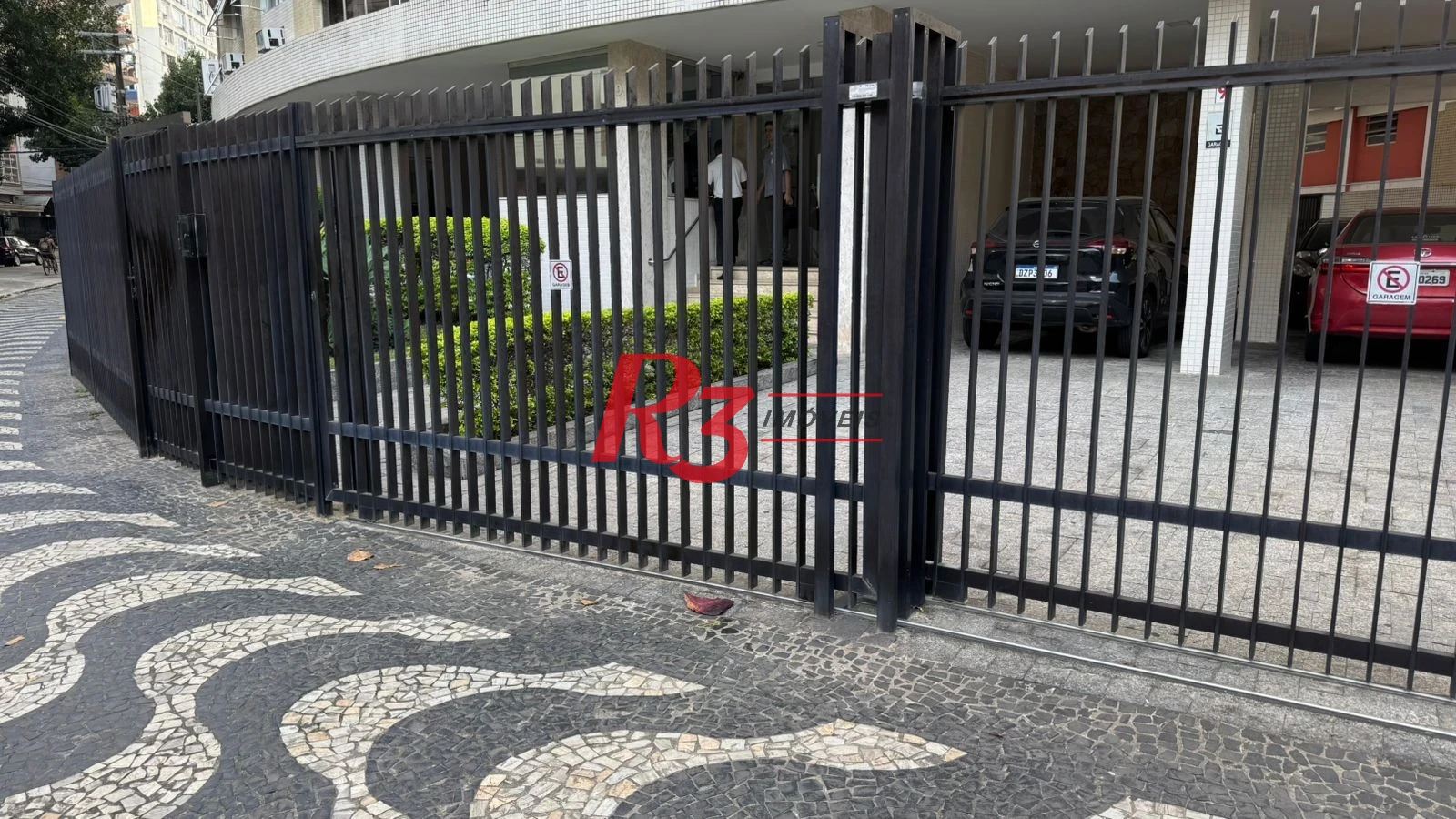 Apartamento com 3 dormitórios para alugar, 140 m² por R$ 4.594,07/mês - Gonzaga - Santos/SP