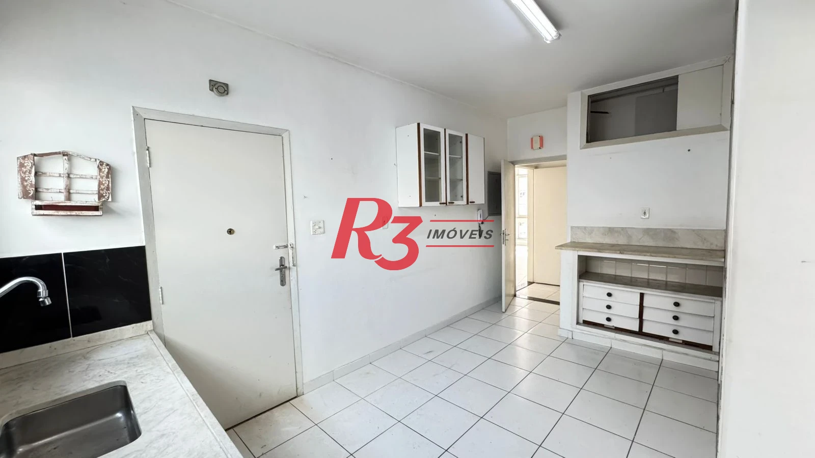 Apartamento com 3 dormitórios para alugar, 140 m² por R$ 4.594,07/mês - Gonzaga - Santos/SP