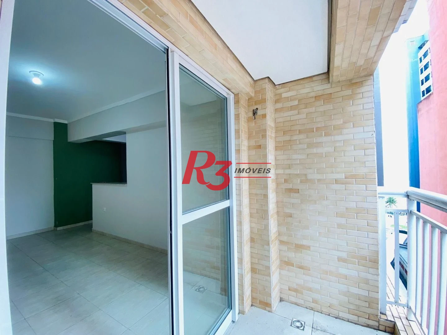 Apartamento com 2 dormitórios à venda, 51 m² por R$ 425.000,00 - José Menino - Santos/SP