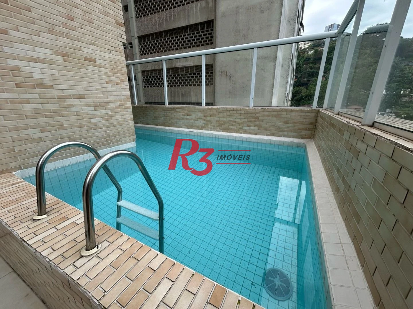 Apartamento com 2 dormitórios à venda, 51 m² por R$ 425.000,00 - José Menino - Santos/SP