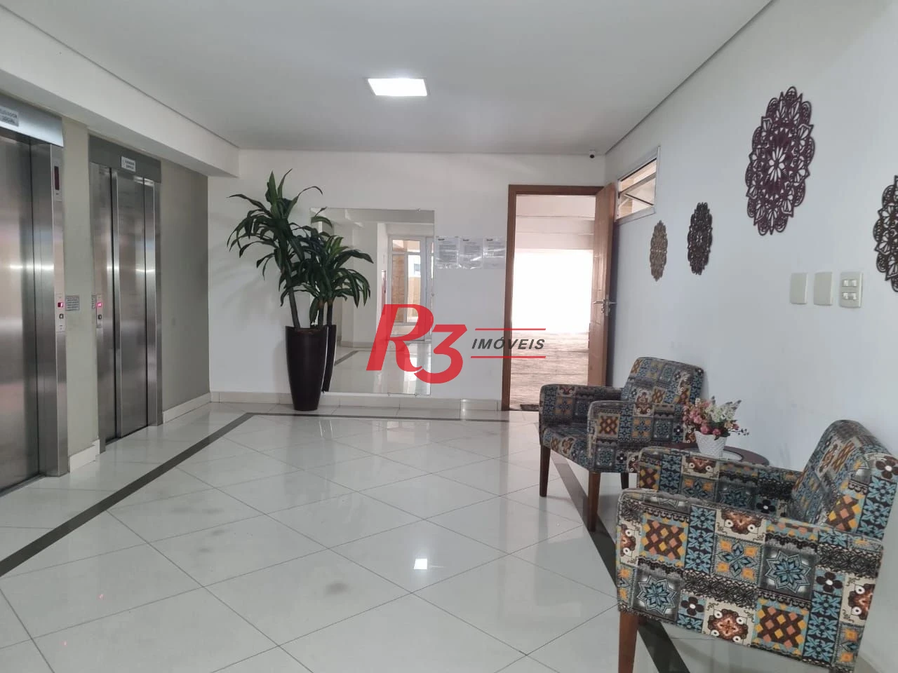 Apartamento com 2 dormitórios à venda, 51 m² por R$ 425.000,00 - José Menino - Santos/SP