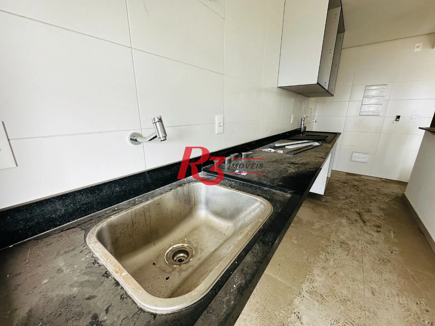 Apartamento com 1 dormitório à venda, 60 m² por R$ 700.000,00 - Boqueirão - Santos/SP