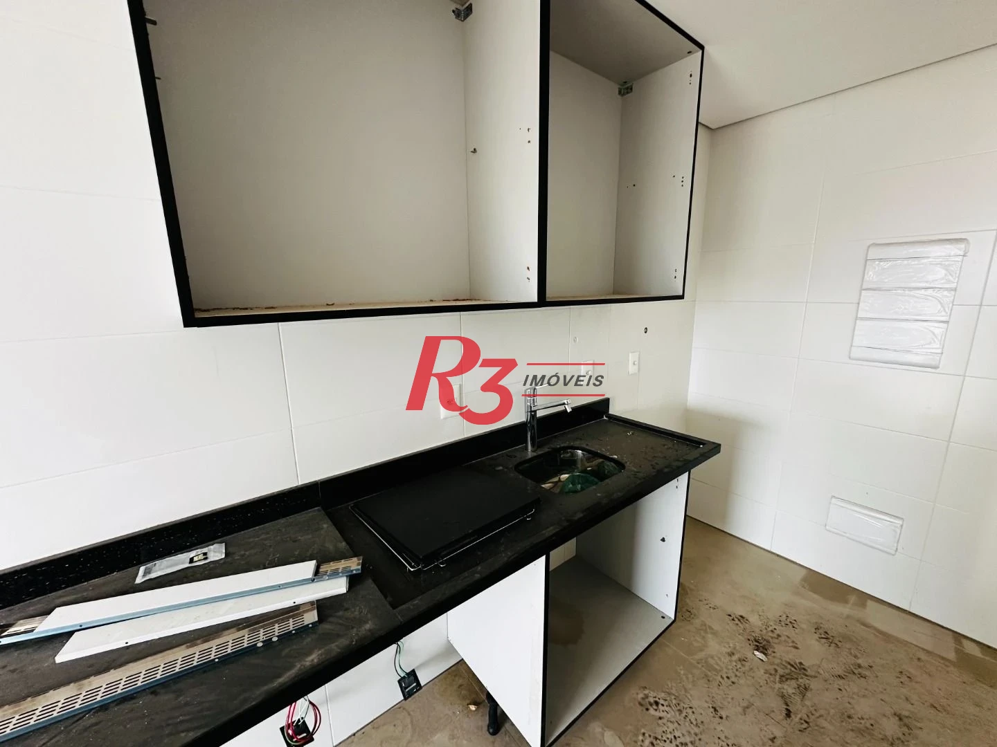 Apartamento com 1 dormitório à venda, 60 m² por R$ 700.000,00 - Boqueirão - Santos/SP