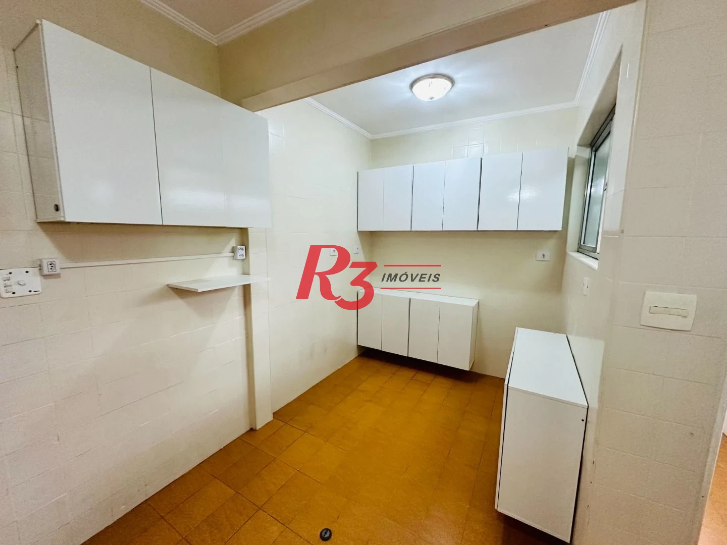 Apartamento com 2 dormitórios para alugar, 79 m² por R$ 4.400,00/mês - Boqueirão - Santos/SP
