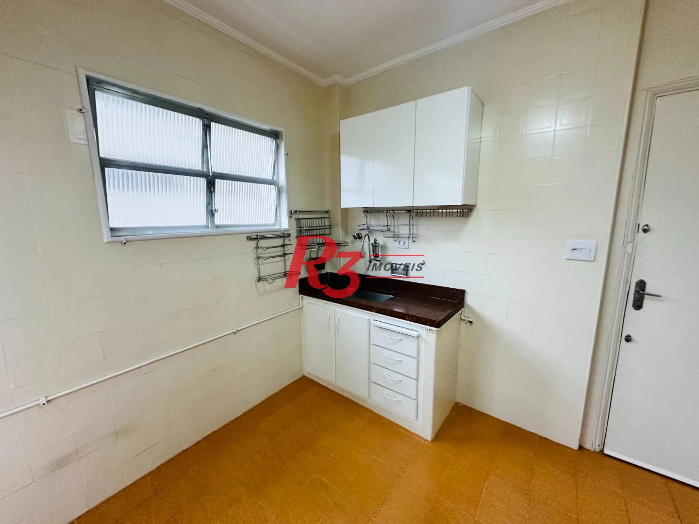 Apartamento com 2 dormitórios para alugar, 79 m² por R$ 4.400,00/mês - Boqueirão - Santos/SP