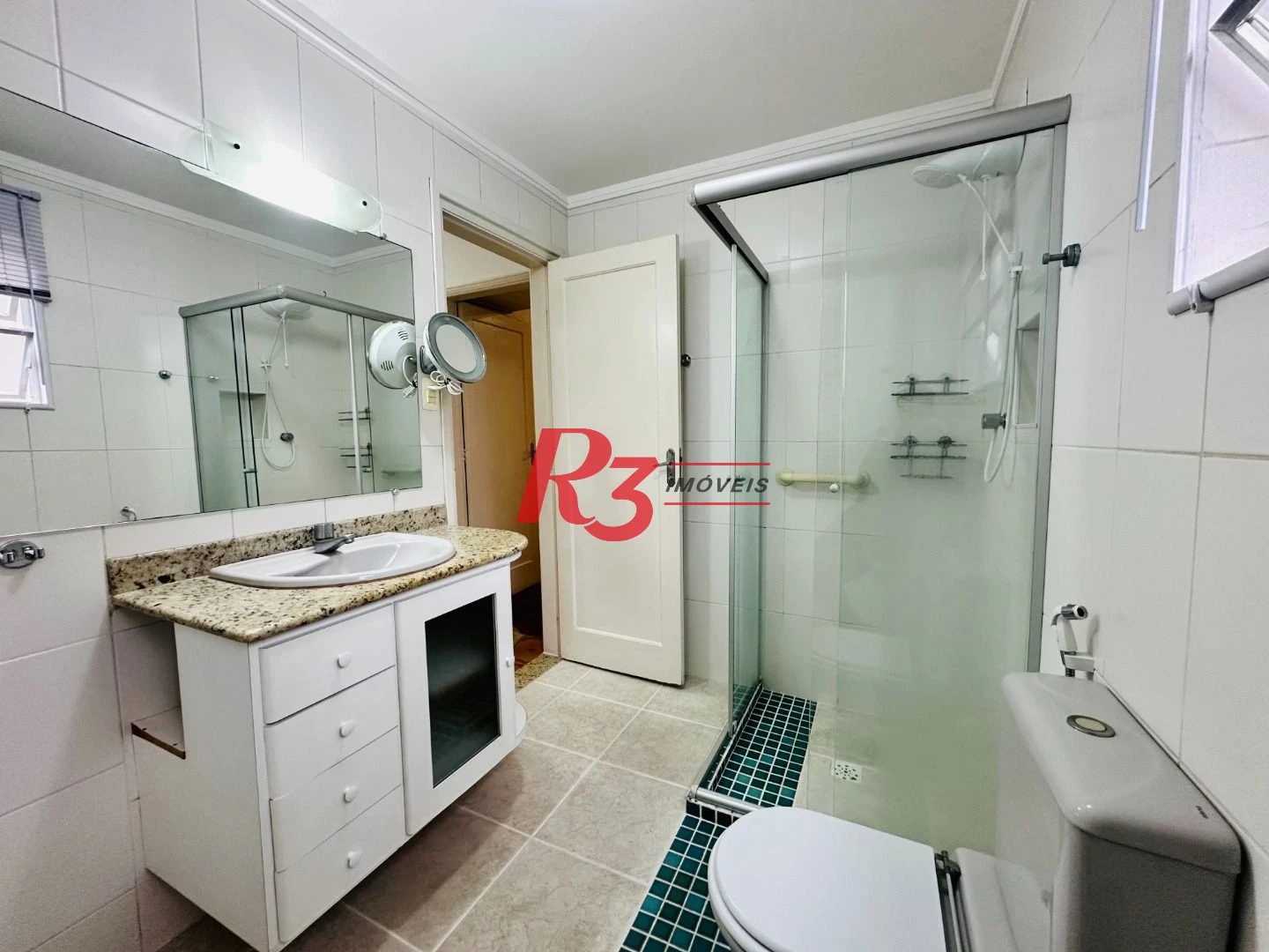 Apartamento com 2 dormitórios para alugar, 79 m² por R$ 4.400,00/mês - Boqueirão - Santos/SP