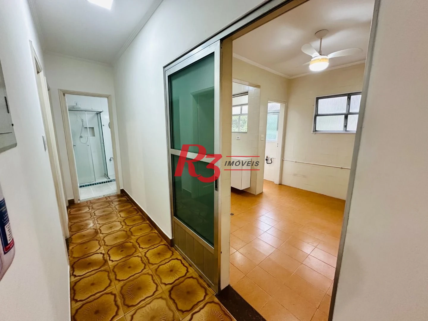 Apartamento com 2 dormitórios para alugar, 79 m² por R$ 4.400,00/mês - Boqueirão - Santos/SP