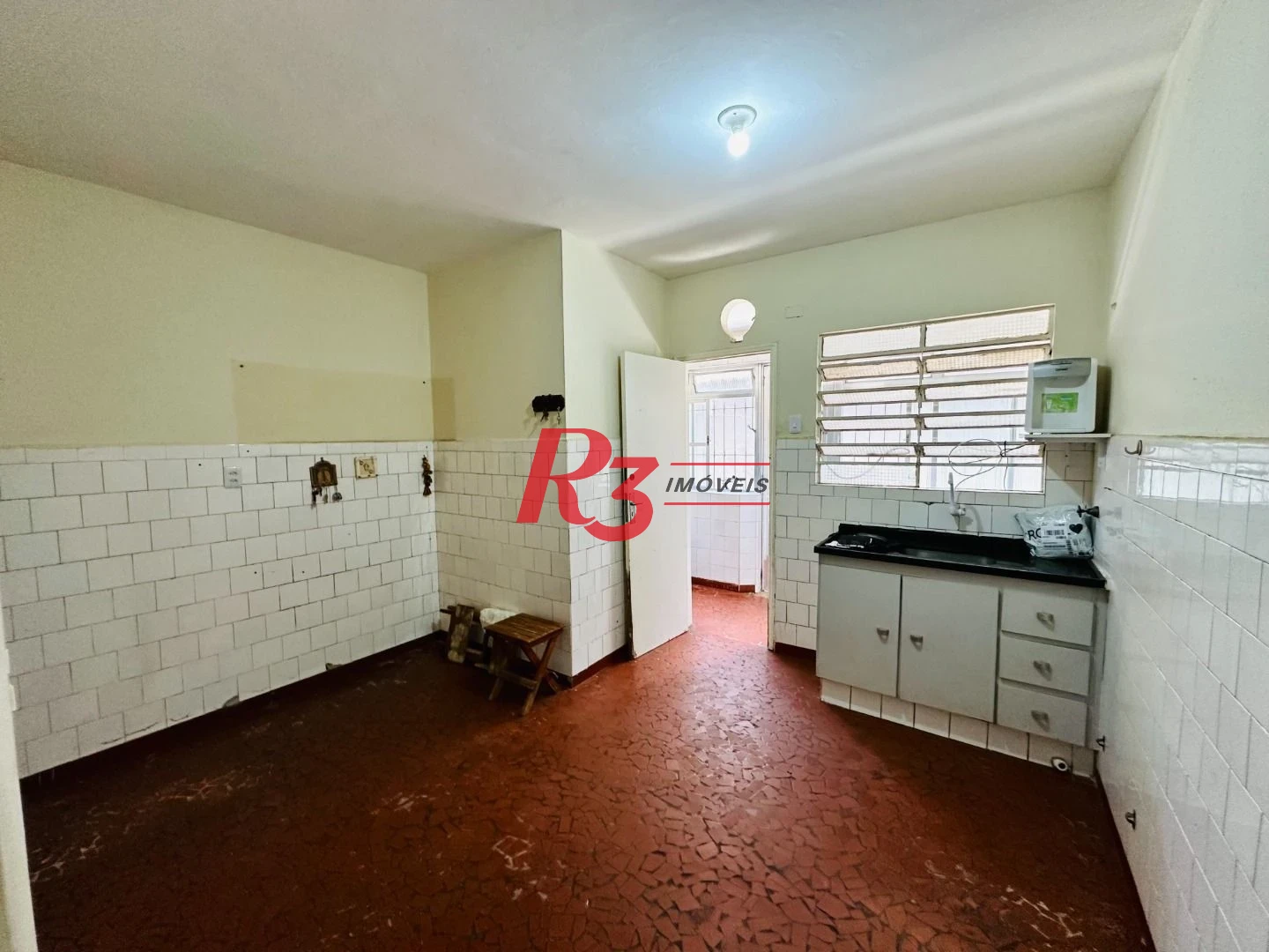 Apartamento com 2 dormitórios à venda, 78 m² por R$ 350.000,00 - Macuco - Santos/SP
