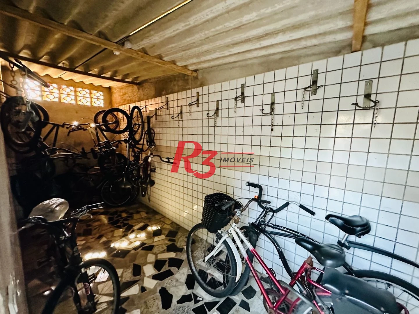 Apartamento com 2 dormitórios à venda, 78 m² por R$ 350.000,00 - Macuco - Santos/SP