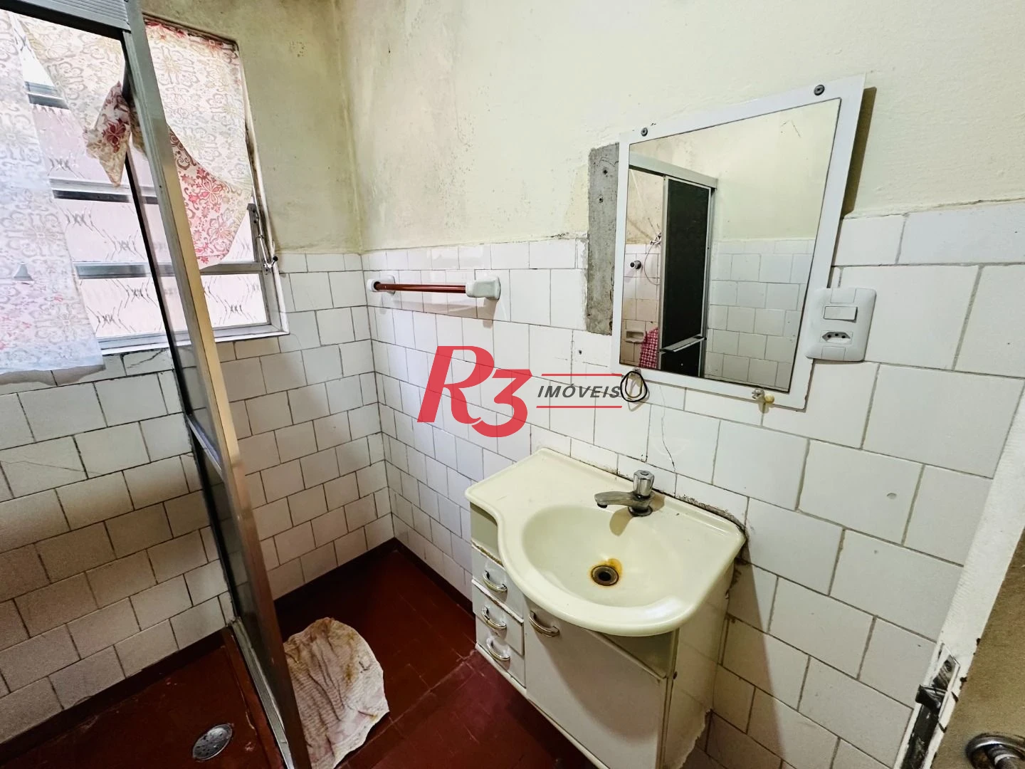 Apartamento com 2 dormitórios à venda, 78 m² por R$ 350.000,00 - Macuco - Santos/SP