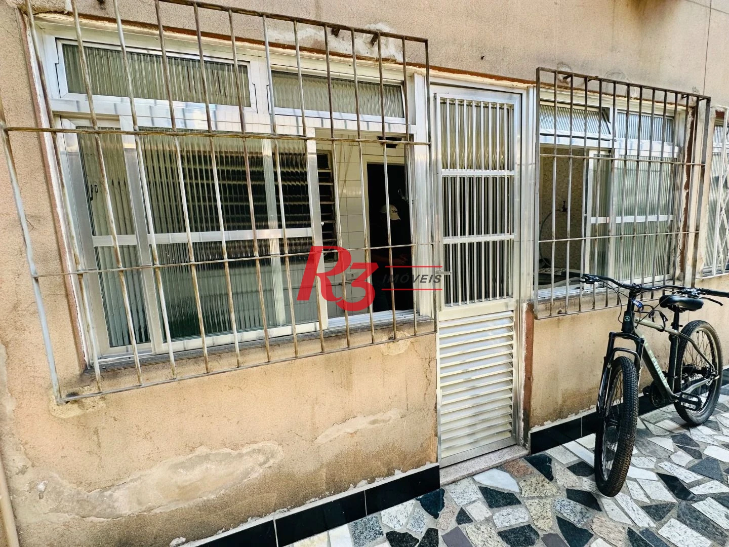 Apartamento com 2 dormitórios à venda, 78 m² por R$ 350.000,00 - Macuco - Santos/SP
