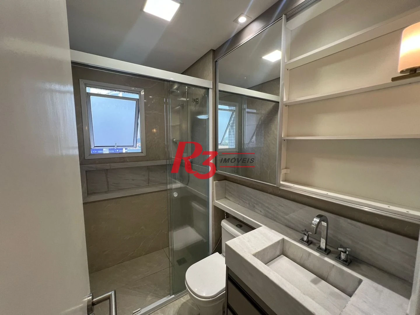 Apartamento com 3 dormitórios para alugar, 111 m² por R$ 9.000,00/mês - Ponta da Praia - Santos/SP