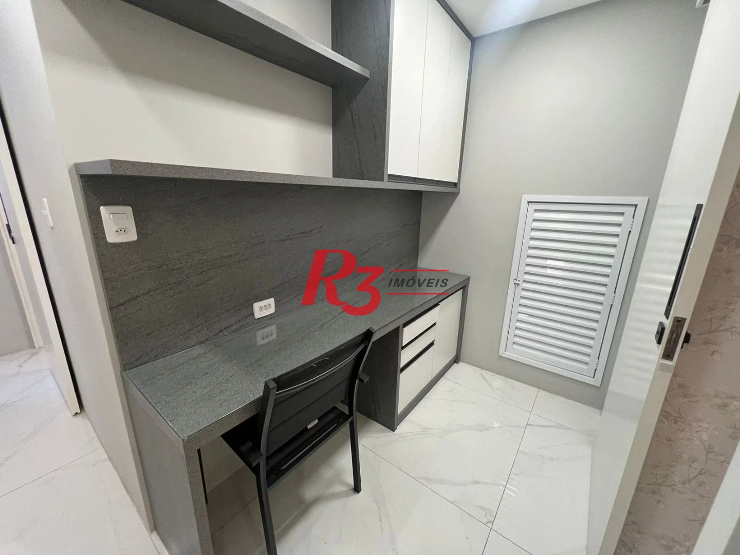 Apartamento com 3 dormitórios para alugar, 111 m² por R$ 9.000,00/mês - Ponta da Praia - Santos/SP