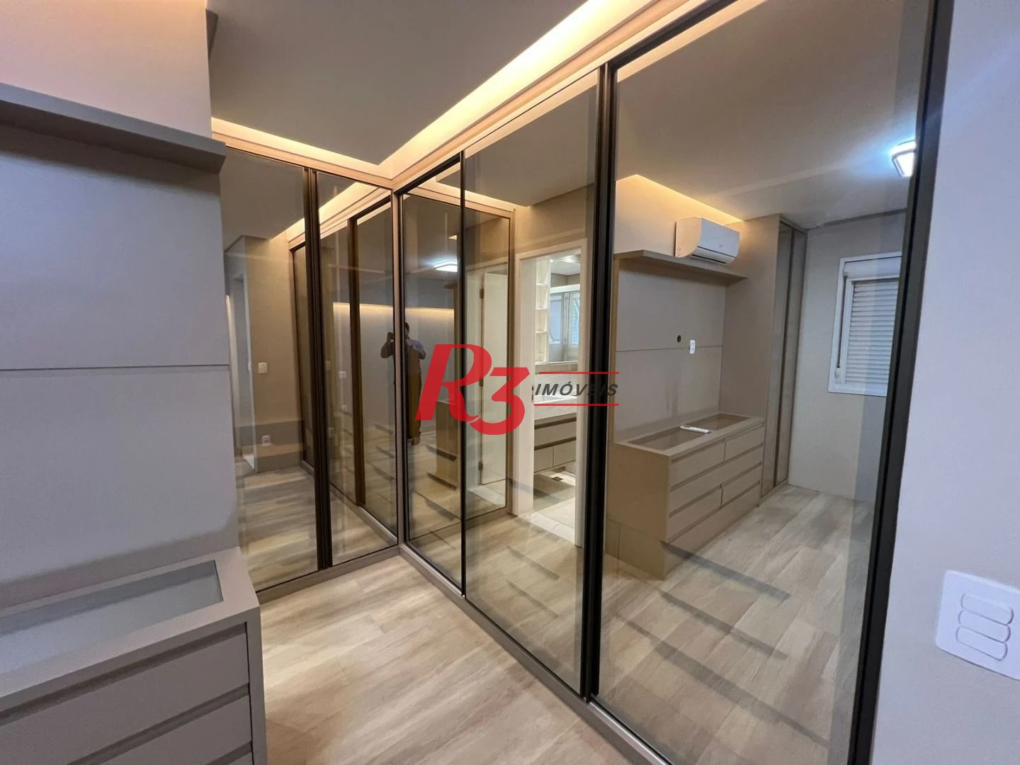 Apartamento com 3 dormitórios para alugar, 111 m² por R$ 9.000,00/mês - Ponta da Praia - Santos/SP
