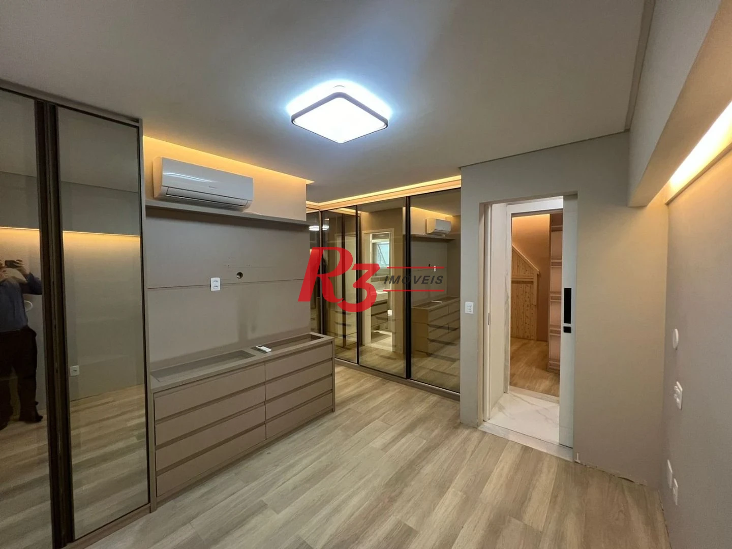 Apartamento com 3 dormitórios para alugar, 111 m² por R$ 9.000,00/mês - Ponta da Praia - Santos/SP