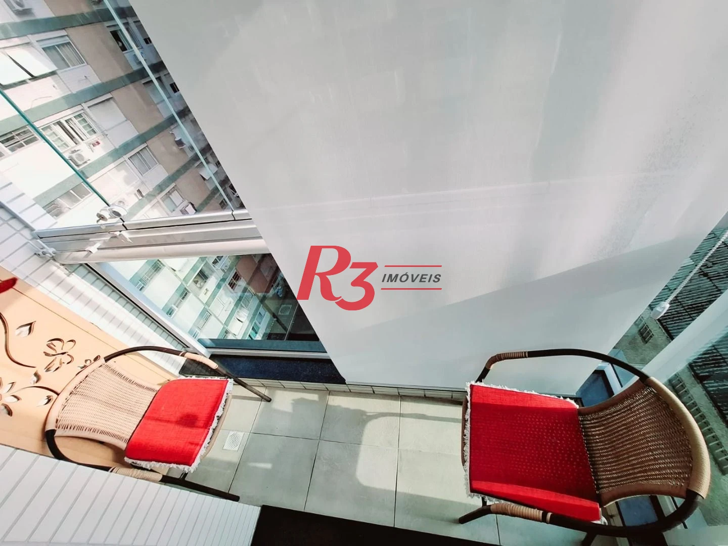 Apartamento com 2 dormitórios à venda, 72 m² por R$ 970.000,00 - Boqueirão - Santos/SP