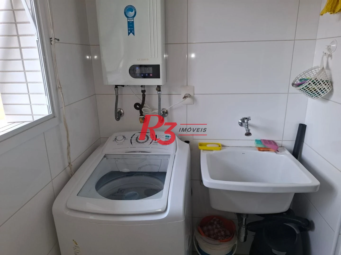Apartamento com 2 dormitórios à venda, 72 m² por R$ 970.000,00 - Boqueirão - Santos/SP
