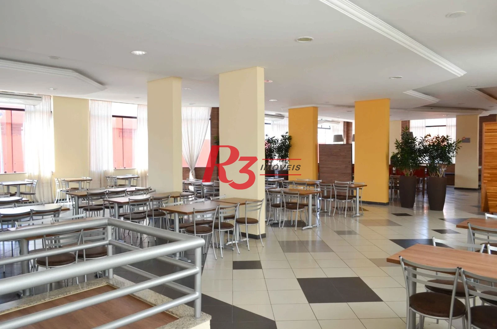 Loja para alugar, 1720 m² por R$ 55.000,00/mês - Itararé - São Vicente/SP