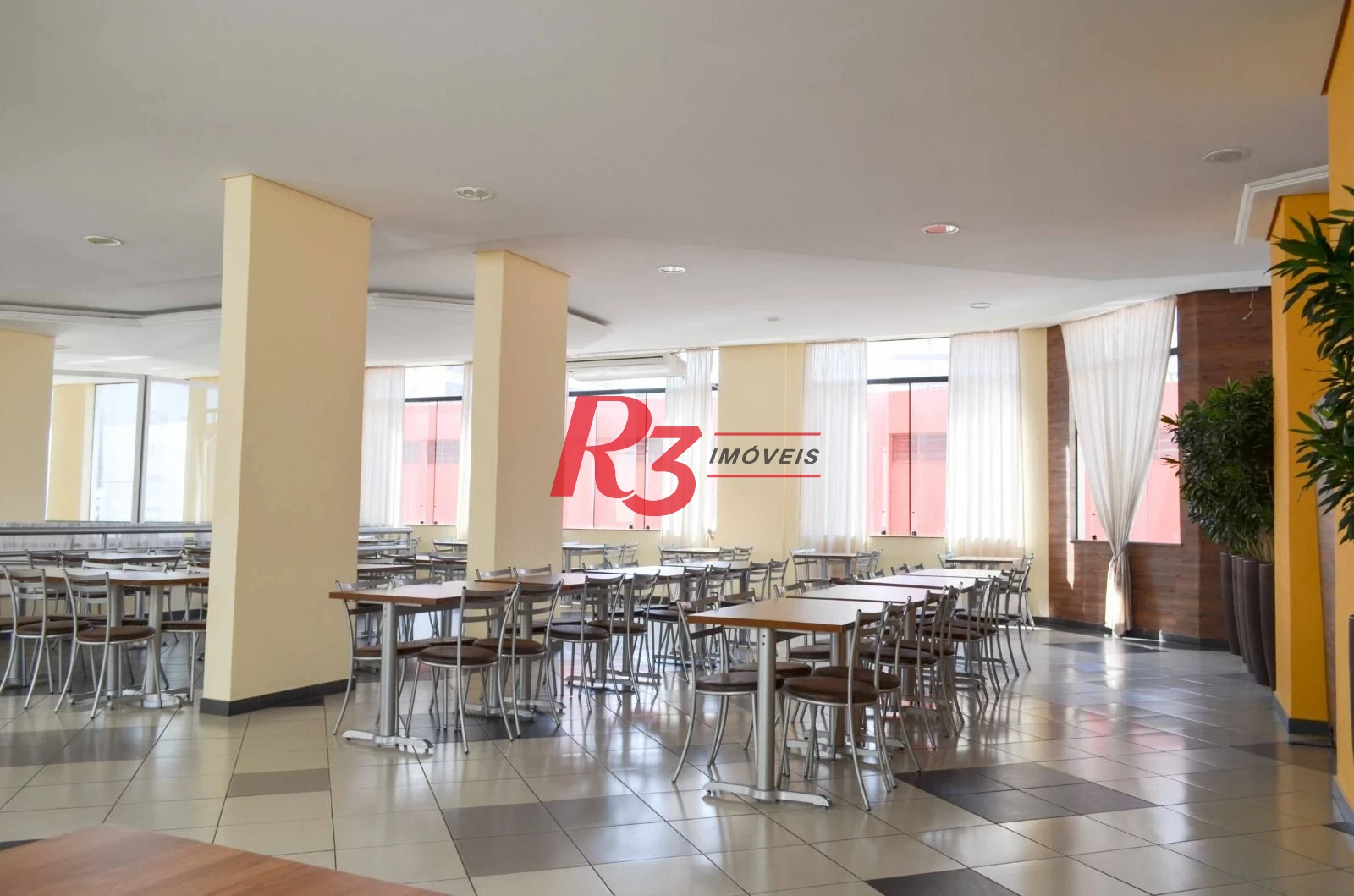 Loja para alugar, 1720 m² por R$ 55.000,00/mês - Itararé - São Vicente/SP