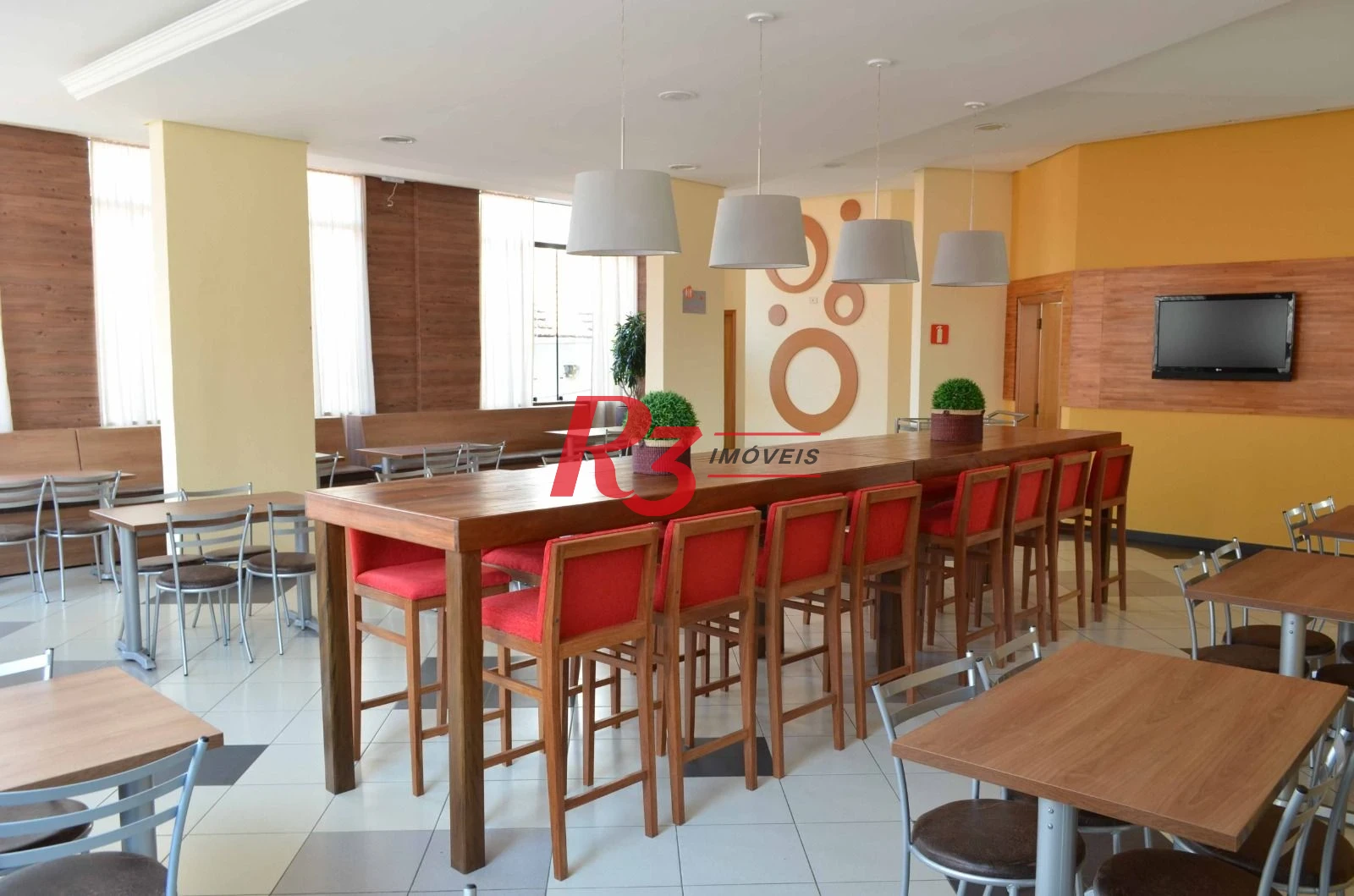 Loja para alugar, 1720 m² por R$ 55.000,00/mês - Itararé - São Vicente/SP
