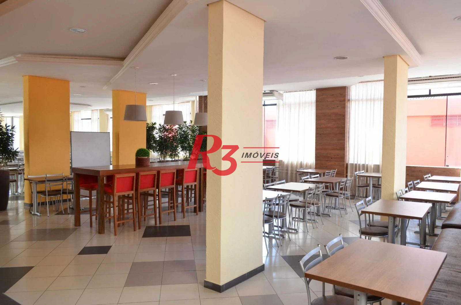 Loja para alugar, 1720 m² por R$ 55.000,00/mês - Itararé - São Vicente/SP