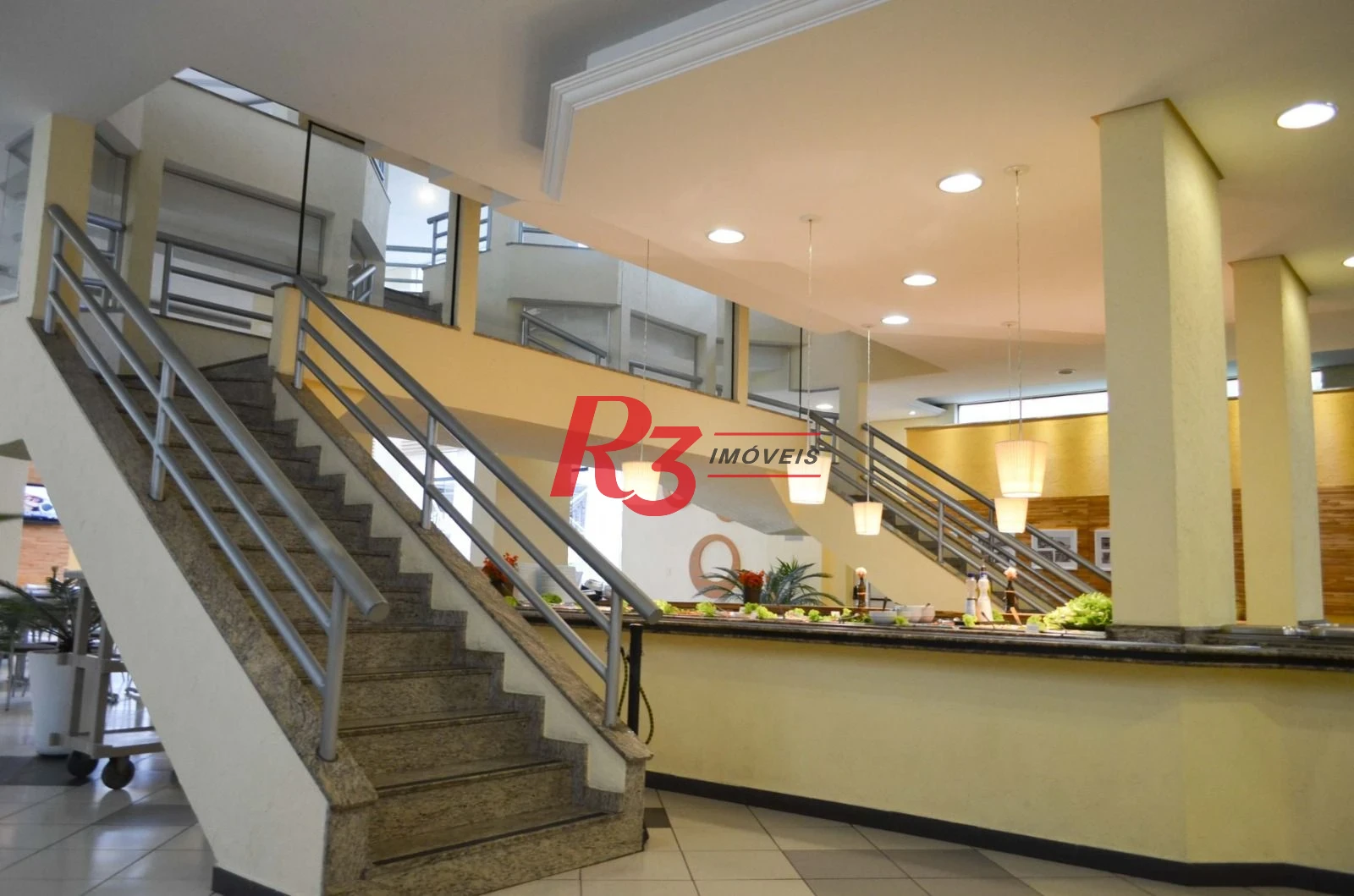 Loja para alugar, 1720 m² por R$ 55.000,00/mês - Itararé - São Vicente/SP