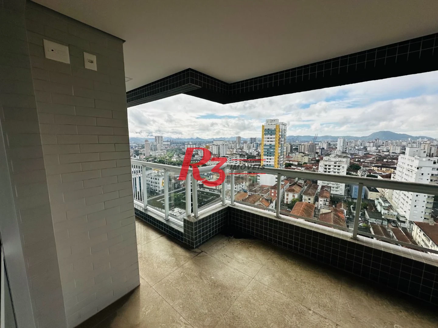 Apartamento com 1 dormitório à venda, 60 m² por R$ 770.000,00 - Boqueirão - Santos/SP