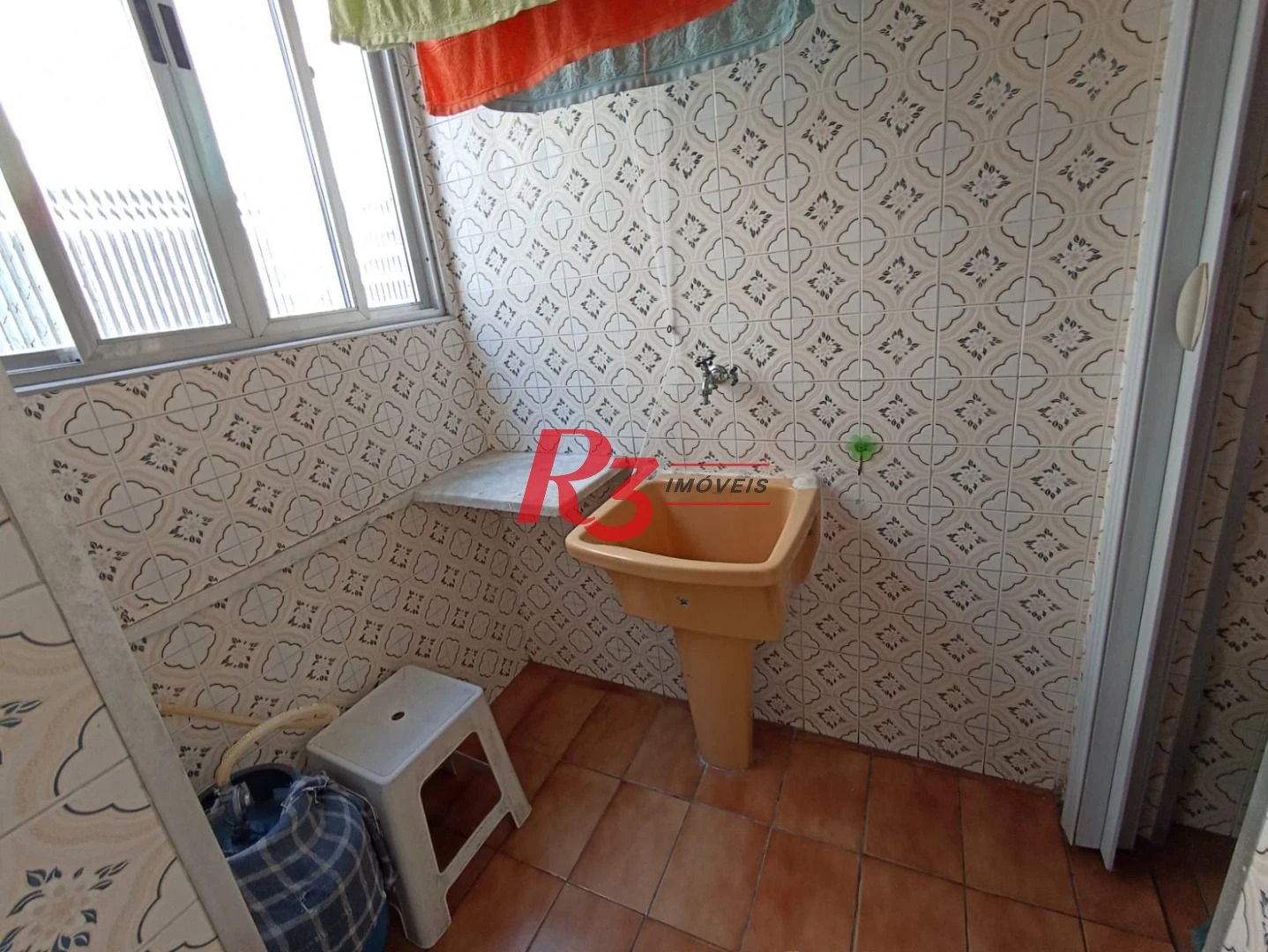 Apartamento com 2 dormitórios à venda, 70 m² por R$ 349.900,00 - Boqueirão - Santos/SP
