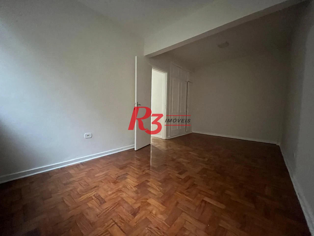 Apartamento com 1 dormitório à venda, 45 m² por R$ 375.000,00 - Gonzaga - Santos/SP