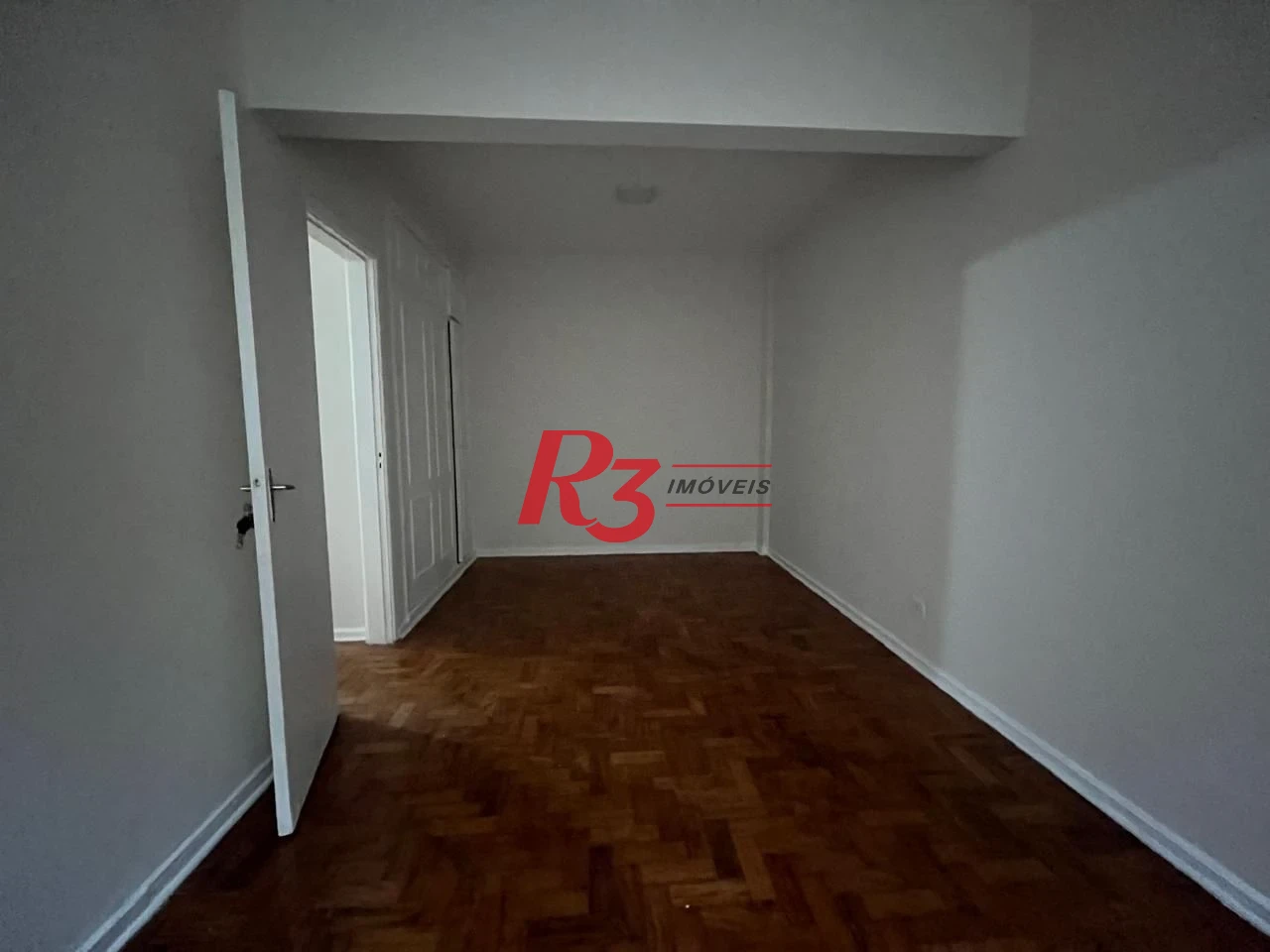 Apartamento com 1 dormitório à venda, 45 m² por R$ 375.000,00 - Gonzaga - Santos/SP