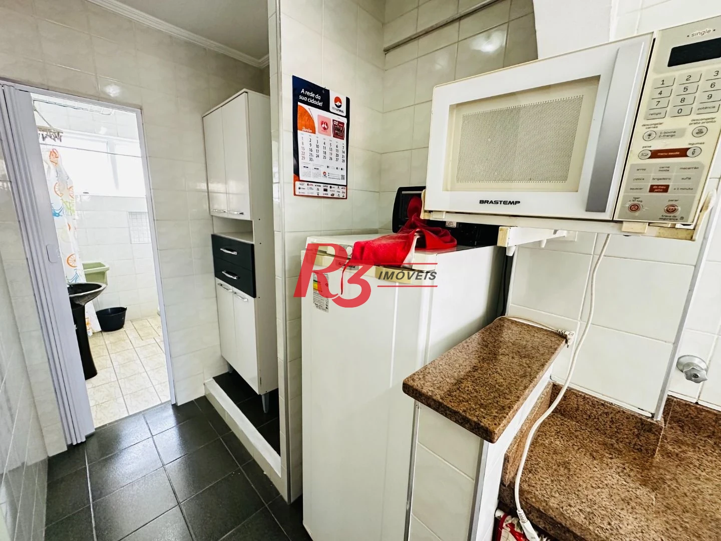 Kitnet com 1 dormitório para alugar, 35 m² por R$ 3.000,00/mês - Gonzaga - Santos/SP