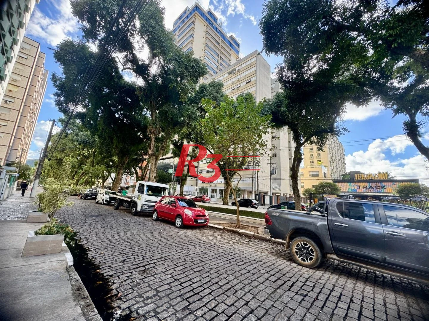 Apartamento com 2 dormitórios à venda, 73 m² por R$ 700.000,00 - José Menino - Santos/SP