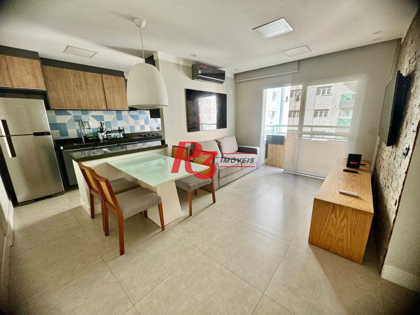 Apartamento com 2 dormitórios à venda, 73 m² por R$ 700.000,00 - José Menino - Santos/SP