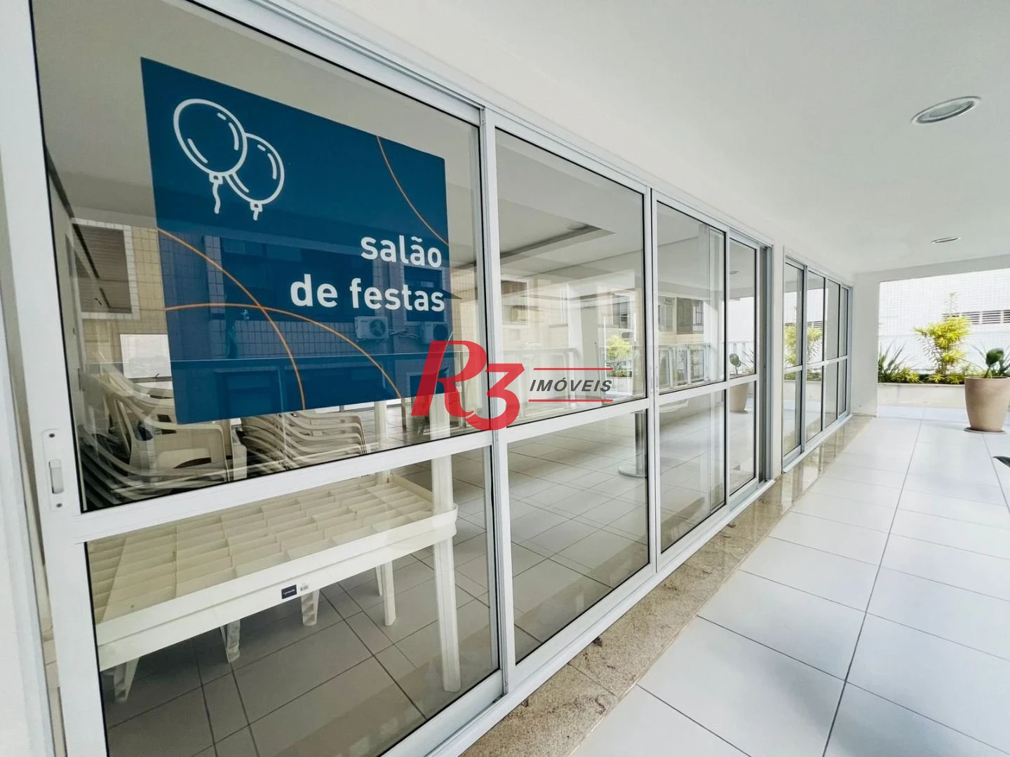 Apartamento com 2 dormitórios à venda, 73 m² por R$ 700.000,00 - José Menino - Santos/SP