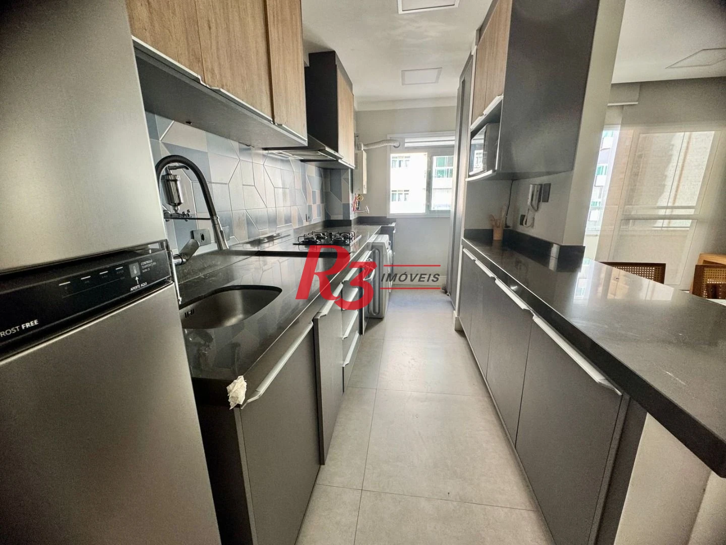 Apartamento com 2 dormitórios à venda, 73 m² por R$ 700.000,00 - José Menino - Santos/SP